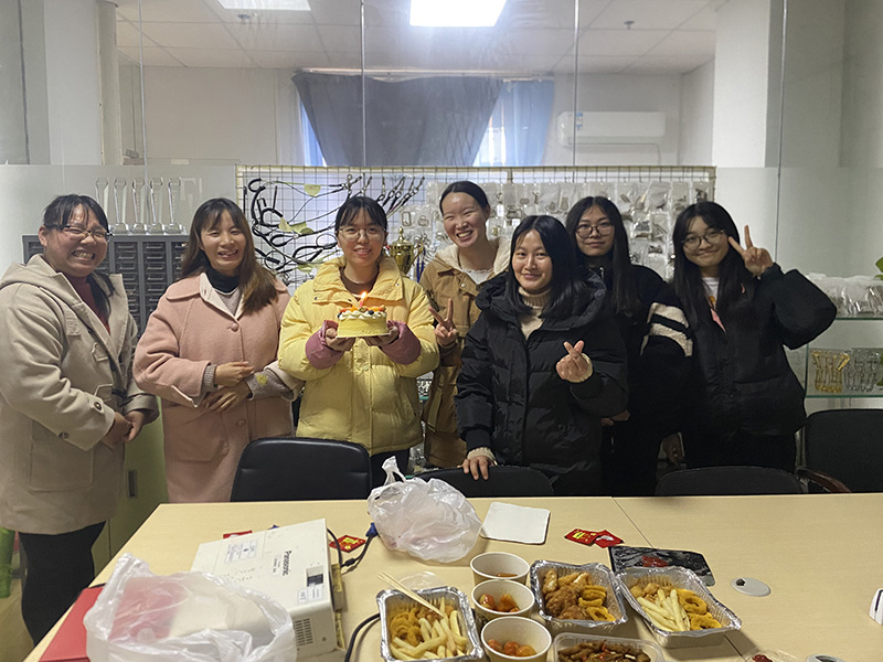 欧宝电竞app:Lifetime丹麦进口儿童衣柜书柜一体式柜子打造孩子的完美小天地